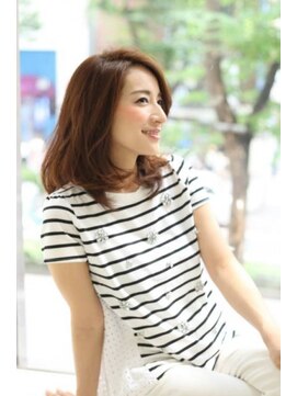 美容室リーフ 豊田店(LeaF) ゆるふわウェーブで大人きれいめスタイル