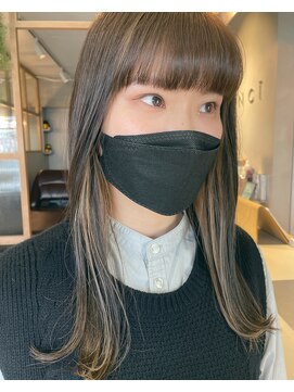 エンシー(ENCI) ロングヘア/インナーカラー/イヤリングカラー/ベージュ