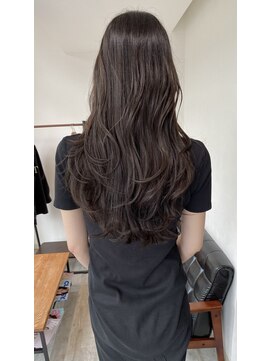 リズム(lysm) ロングレイヤー × グレーベージュ