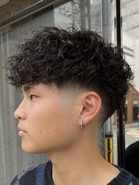 キングオブヘアバイノイズアンドフィフス 京都駅前店(KING of hair by NOISM&fifth) スペインカールツーブロックツイストパーマメンズヘア