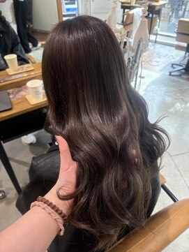 アヴァンスアンス 広島袋町店(AVANCE.ens) ほんのりオリーブベージュカラー