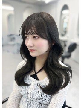 リッカ(LICCA) 【RINA】5トーンの暗めオリーブグレージュ×韓国流れる顔周り