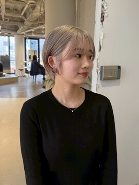 エイチ(811) バレイヤージュボブヘアセミロング前髪タッセルボブ姫カット