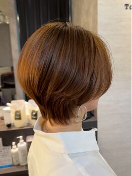 アリイ(ali'i)の写真/【天神橋筋六丁目駅1分】白髪ぼかし×似合わせショートカットが得意♪スタイルフィット抜群◎