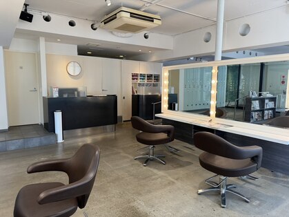 ボゥギャルソン(Beau Garcon)の写真