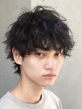 デプト(DEPT.) シャドウパーマメンズパーマツイストパーマ波巻きパーマ佐賀眉毛