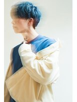 サード(third)&nbsp;"人と違いをつける"ハイトーンブルーヘア