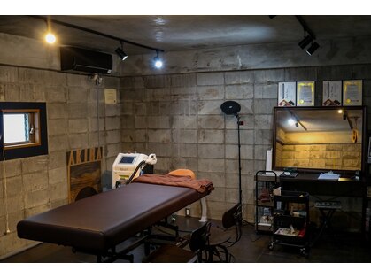 フジヤマバーバーショップ アジト(FUJIYAMA BARBER SHOP ajito)の写真