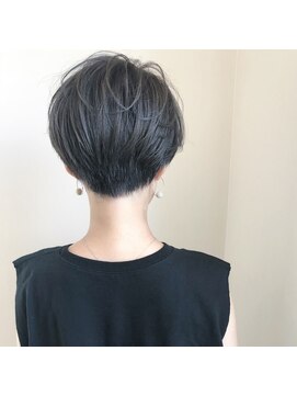 ヴィヴェンテ(VIVENTE.) ダークグレージュショート