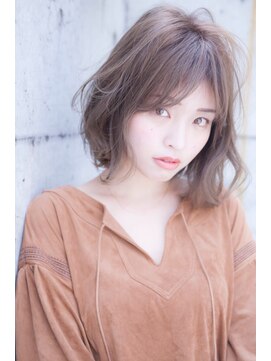 テイラー(Taylor) [Taylor]  ☆アイスグレージュx 大人ボブ