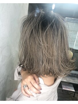 アポロ 横浜駅店(apollo) グレージュバレイヤージュ☆