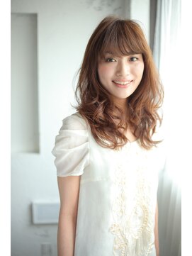 エルム(elm) エアリーなランダムパーマで柔らかいスタイル☆
