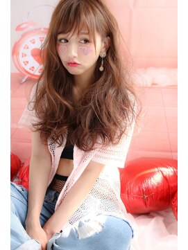 マーリャヘアー(mallia hair) レイヤーが入った軽めロングスタイル