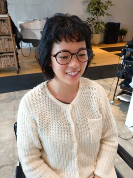 サイズ(SAIS) オン眉ボブ