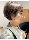 人気の似合わせカットアースカラーのショートボブ