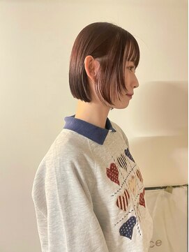 ノラ シブヤ(NORA) 切りっぱなしボブ/ミニボブ/レッドカラー