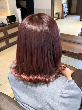 ヘアリゾート粋 ティガ 池袋店(tiga) 艶髪レッドブラウン/外ハネミディアム
