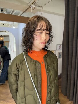 ラビリンス(Labyrinth) ミディアム　レイヤーパーマ