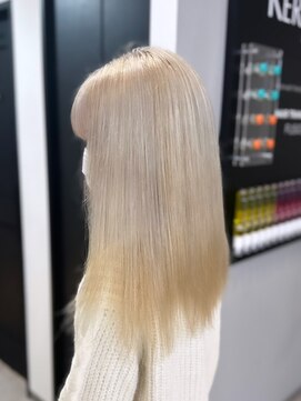 ラピス 福岡天神店(Lapis) ブロンドベージュ/ハイトーン/ブリーチ/髪質改善/レイヤーカット