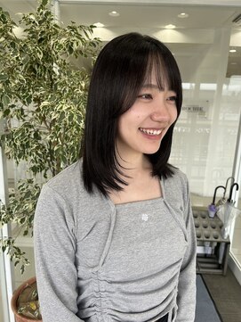 ハピネス 西大寺店(Happiness) レイヤーカット ミディアムレイヤー 顔まわりカット