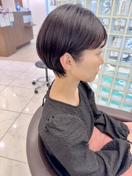 アッシュ 下北沢店(Ash) 黒髪が大人かわいい耳掛けマッシュショート