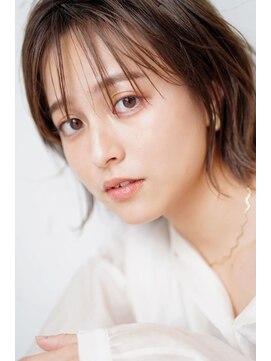 ソイルバイロミー(soil by ROMMY) 20代、30代におすすめ大人可愛い小顔くびれショート/白髪染め