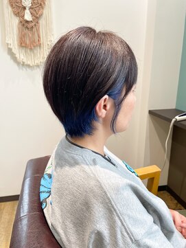 ライフ(LIFE) ショートカット×ブルーカラー