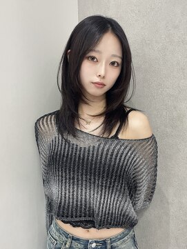 ジーナ 福岡天神(Zina) 韓国ヘア/ワンホンヘア/ワンホンレイヤー/Zina福岡天神