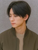 サニー(Sunny)&nbsp;メンズビジネス 黒髪 流行 ワックスなし デコ出し モテ髪スーツ