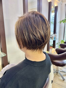 ショートボブ#前下がり#ニュアンスカラー#ひし形#くびれかわいい