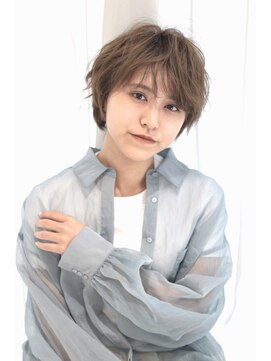 大人かわいいハンサムスウィングショート