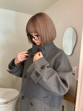 イェッカ パビル(YECCA pabil) ぱつっとボブカット