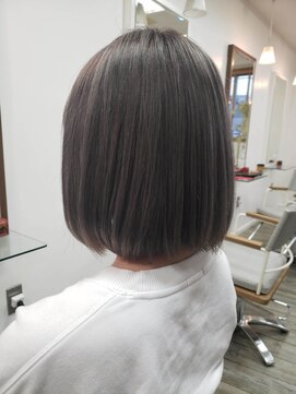 ハイレート ウニクス川越店(Hairate) [Sekiguchi] シルバー×ボブ