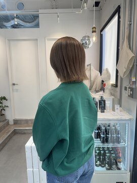 ロカ 表参道(loka) ミルクティーベージュ[表参道/ブリーチ/ハイライト]Mai