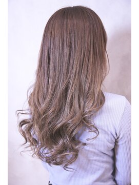 リルア 博多(LIRUA) シアーベージュ