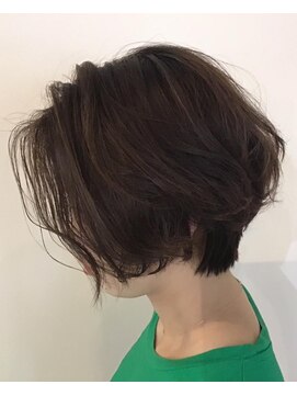 アウグリム(Awgrym.) 大人っぽボブ