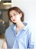 イメチェン　外ハネボブ　グレージュカラー　ダークアッシュ