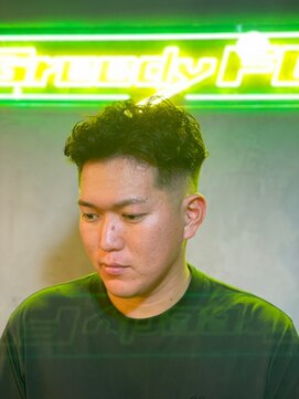 グリーディーフォックス 代々木(Greedy FOX) 韓国マッシュ/センタ-パ-ト/ツイストスパイラル/スキンフェード