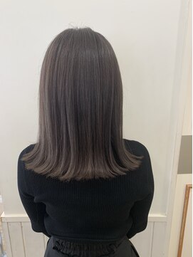 ネオリーブウリ 二子玉川店(Neolive uri) ショコラアッシュヘルシースタイルふんわりカール白髪ぼかし