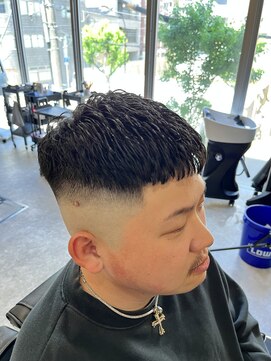 フランクスバーバーリザーブ 人形町店(FRANK’S BARBER RESERVE) アイロンパーマクロップスタイル　ｙ