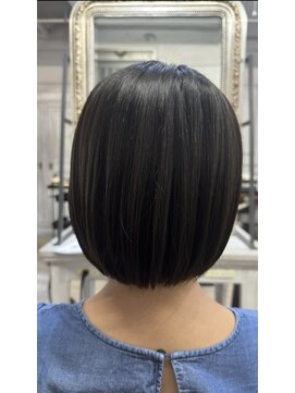 ボラトゥ(Bora two) ぱつっとボブ