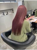 ピンクベージュ