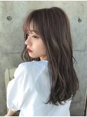 レイヤーカット顔まわりセミロングアッシュベージュ