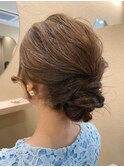 シンプルシニヨン