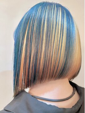 ユキオグループ グラン(yg GRAN) 20代30代40代前下がりストレート小顔補正立体カット