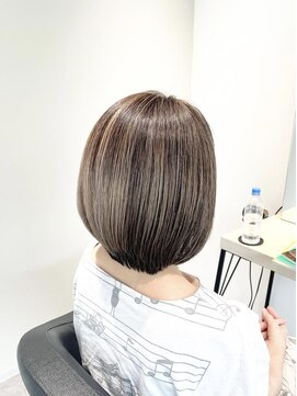 ストフ(stof) 大人ショートボブ/ハイライト/アンブレラカラー/デザインカラー