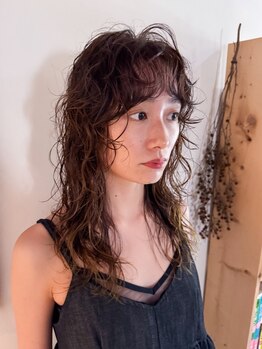 あなたの持つ「個性」「らしさ」を大切にしたスタイルはもちろん、ナチュラルな質感もデザイン―。