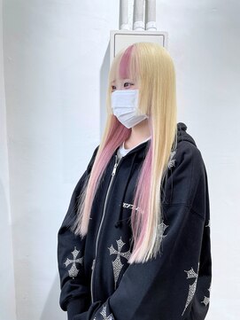 ミュー(Mu) ブロンド　インナーカラー　ピンク