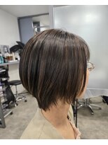 フェイス 札幌麻生店(face) 繊細なハイライトを活かした、軽やかショート