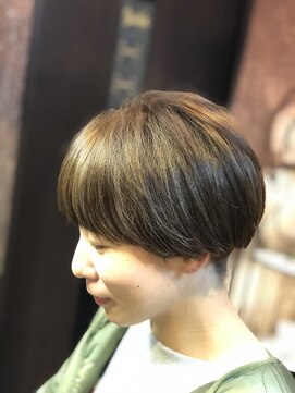 ヘアー クリエイト カルバリ(HAIR CREATE Calbari) プチ刈り上げマッシュショート